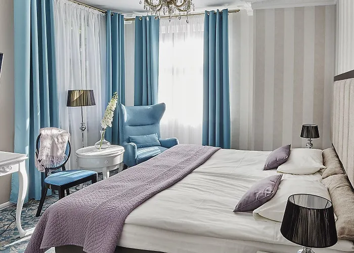 Antonina מלון דירות 4*