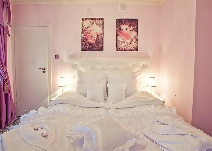 Antonina מלון דירות 4*