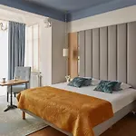 Antonina Aparthotel