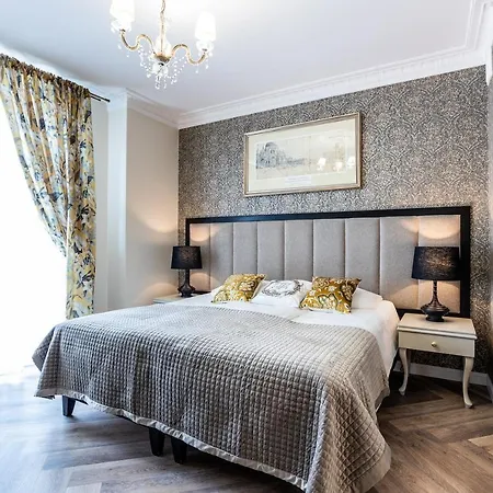 Aparthotel Antonina 4*