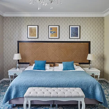 Aparthotel Antonina 4*