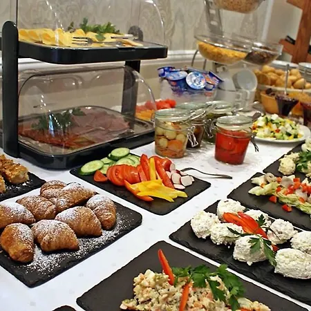 Aparthotel Antonina 4*