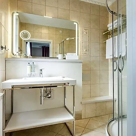 Apart Otel Antonina 3*