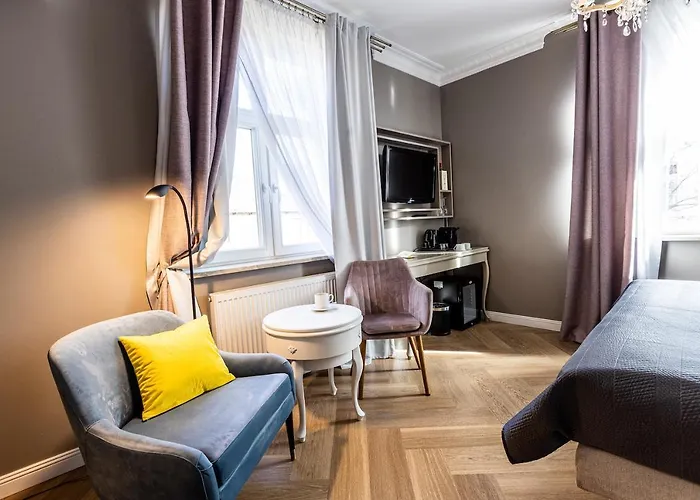 Antonina Aparthotel 4*